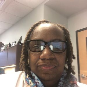 Meet your Posher, Dorette